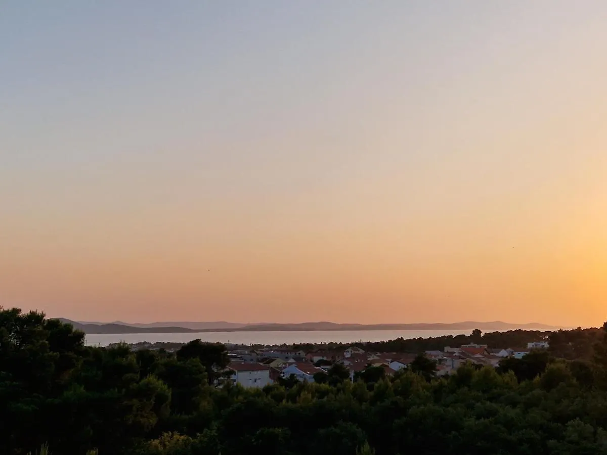 Apartment With Panoramic View Zadar